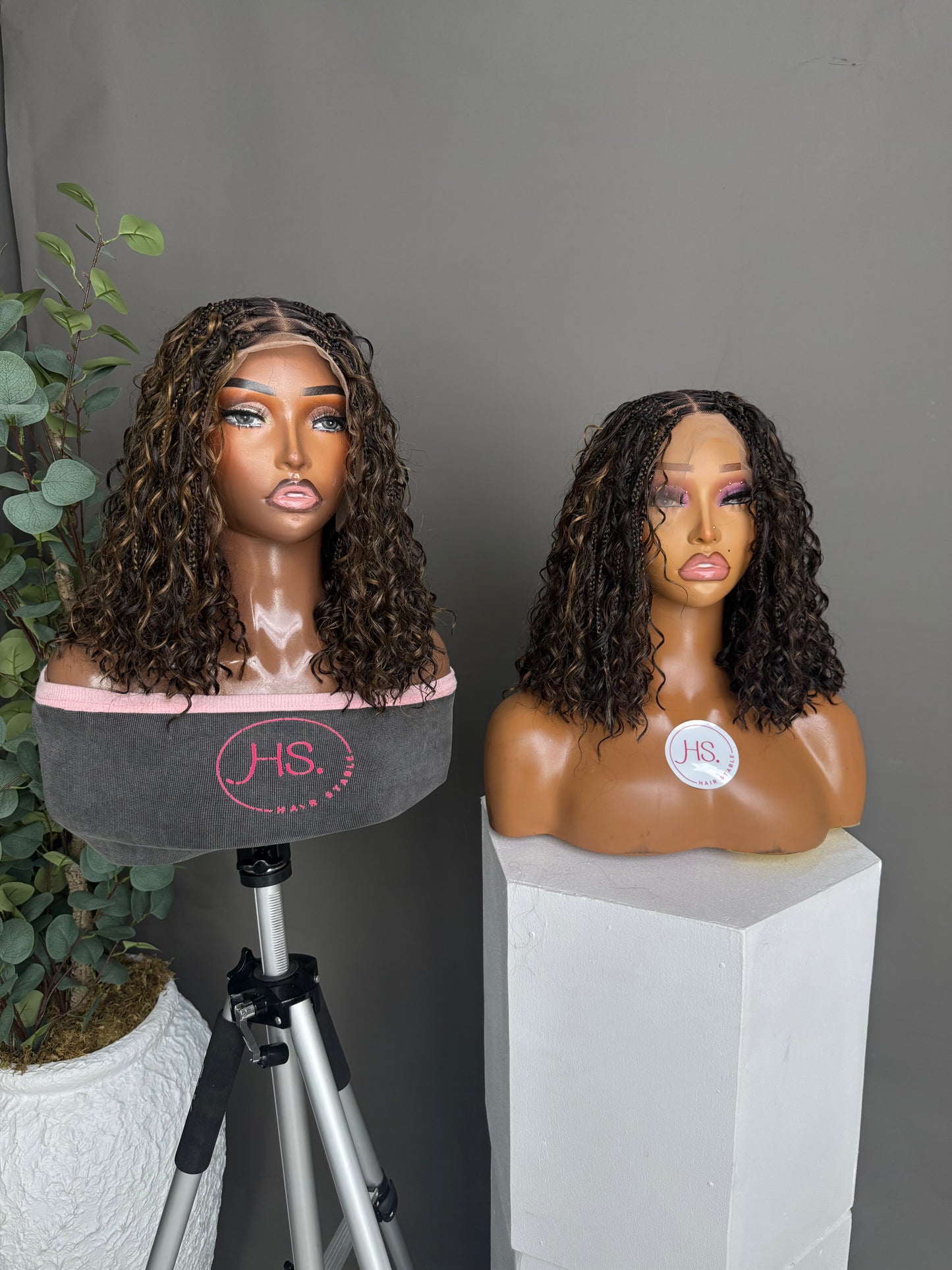 Boho Bob Wig With
Neosilk™ Extensions - Glueless Short Bob Wig With Boho Curls (Brown Highlight)